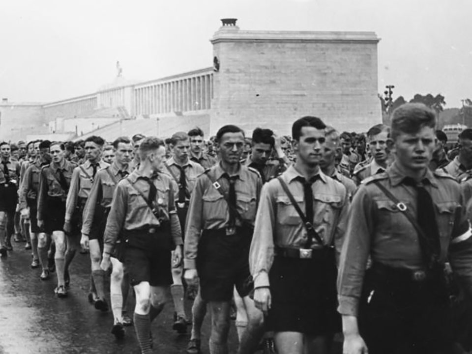 "Swing Heil" Swing Youth, Schlurfs, and others in Nazi Germany The